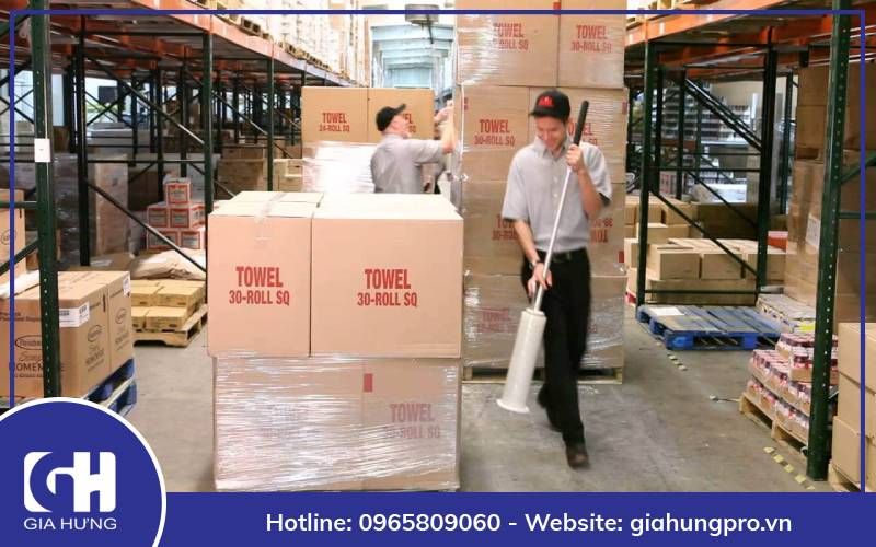 Đặc điểm của màng PE bọc hàng hóa là gì? Vì sao nó được ứng dụng rộng rãi?  Đặc điểm của màng PE bọc hàng hóa là gì? Vì sao nó được ứng dụng rộng rãi?