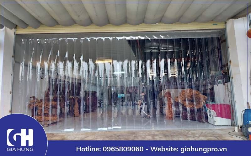 Rèm nhựa PVC kéo xếp có dễ sử dụng không? Rèm nhựa PVC kéo xếp có dễ sử dụng không?