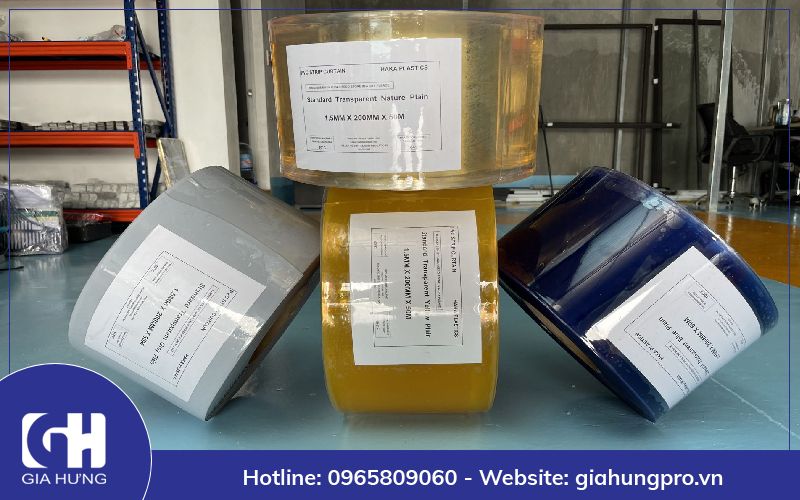 Phân biệt rèm nhựa PVC tiêu chuẩn và rèm nhựa khổ lớn gia công Phân biệt rèm nhựa PVC tiêu chuẩn và rèm nhựa khổ lớn gia công